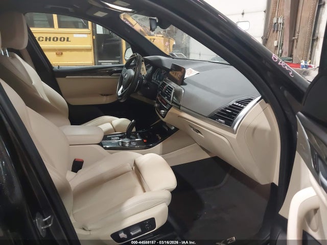 44588187 :رقم المزاد ، 5UXTR9C55KLE20905 vin ، 2019 Bmw X3 Xdrive30i مزاد بيع