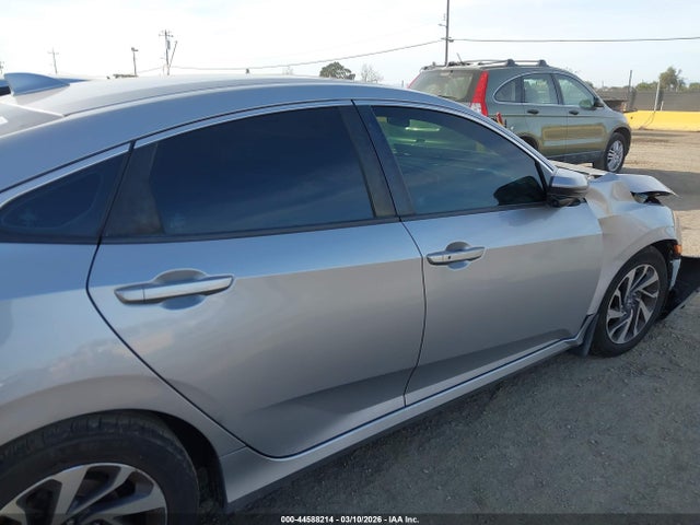 Honda CIVIC EX 2017 2HGFC2F7XHH570646 Image 13