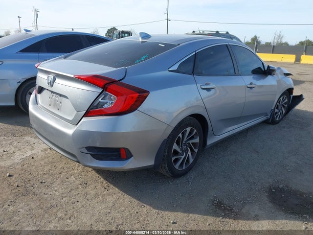Honda CIVIC EX 2017 2HGFC2F7XHH570646 Image 4