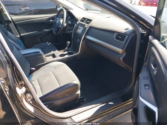 4T1BF1FK6HU411148 Toyota CAMRY SE