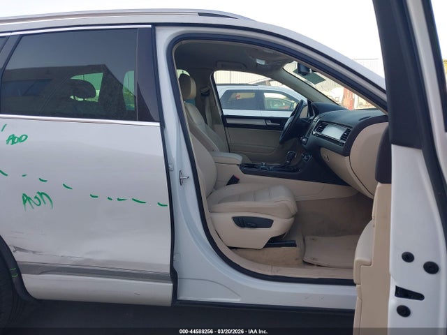 44588256 :رقم المزاد ، WVGEF9BP7CD007006 vin ، 2012 Volkswagen Touareg Vr6 Sport مزاد بيع