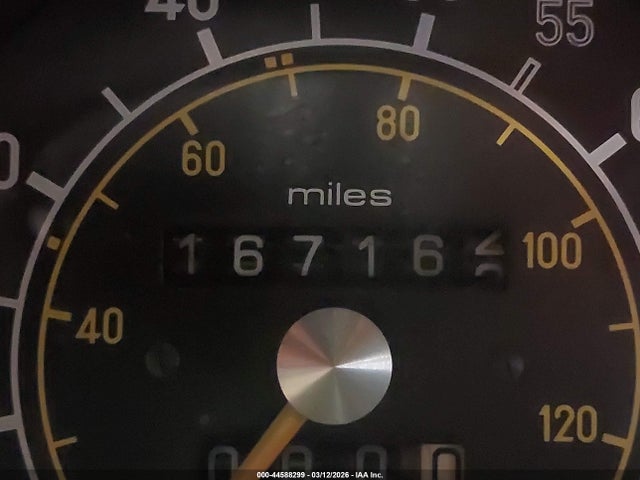 44588299 :رقم المزاد ، WDBAB33A6CB002220 vin ، 1982 Mercedes-benz 300 Dt مزاد بيع