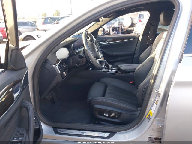 Продаж на аукціоні авто 2021 Bmw 530e, vin: WBA13AG02MCF09695, номер лоту: 44588329