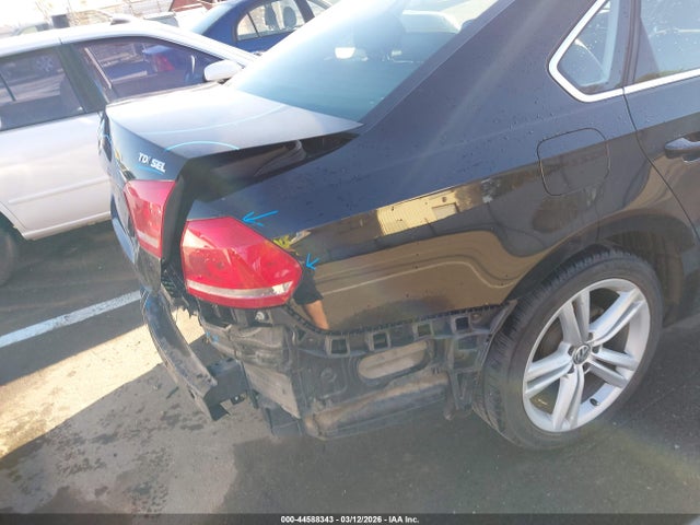 Продаж на аукціоні авто 2014 Volkswagen Passat 2.0l Tdi Sel Premium, vin: 1VWCN7A36EC016125, номер лоту: 44588343