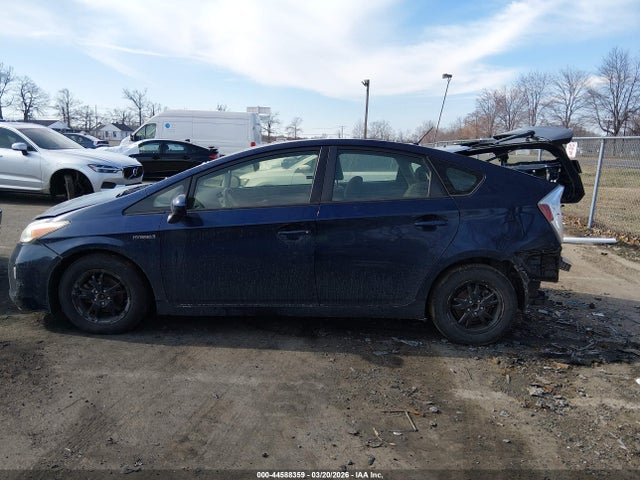 Продажа на аукционе авто 2013 Toyota Prius Two, vin: JTDKN3DU1D1629596, номер лота: 44588359