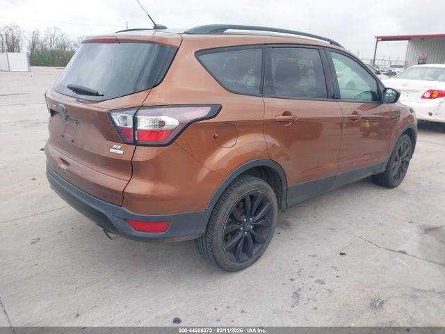 1FMCU0GD4HUB79301 Ford ESCAPE SE