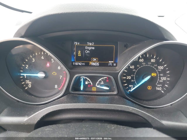 1FMCU0GD4HUB79301 Ford ESCAPE SE