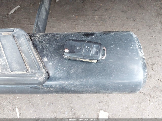 44588387 :رقم المزاد ، 3VWRF31Y66M307588 vin ، 2006 Volkswagen New Beetle 2.5 مزاد بيع