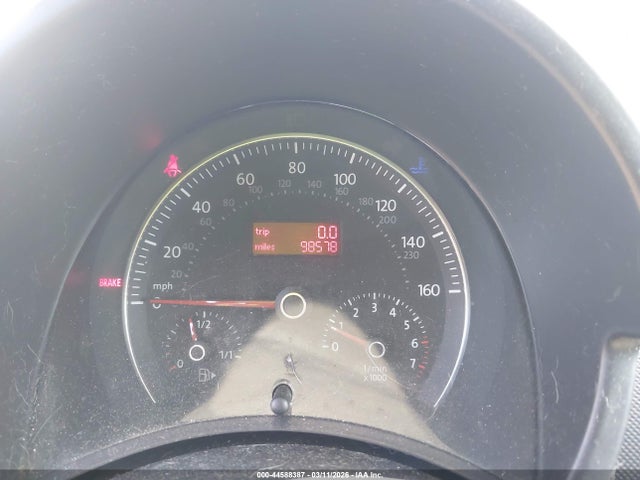 44588387 :رقم المزاد ، 3VWRF31Y66M307588 vin ، 2006 Volkswagen New Beetle 2.5 مزاد بيع
