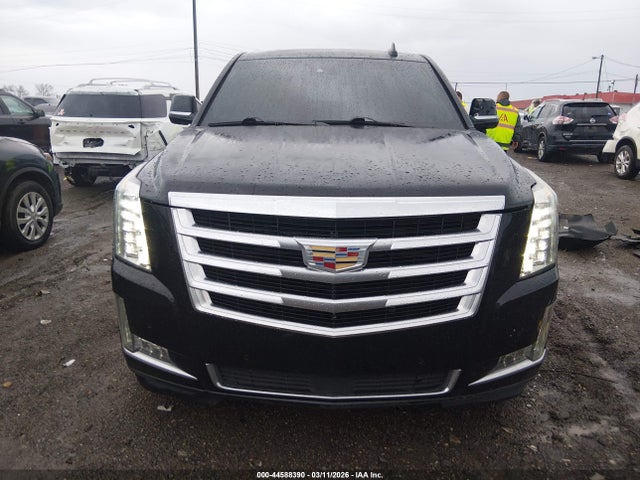 2016 Cadillac Escalade Luxury Collection მანქანა იყიდება აუქციონზე, vin: 1GYS4BKJ9GR112035, აუქციონის ნომერი: 44588390