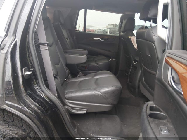 2016 Cadillac Escalade Luxury Collection მანქანა იყიდება აუქციონზე, vin: 1GYS4BKJ9GR112035, აუქციონის ნომერი: 44588390
