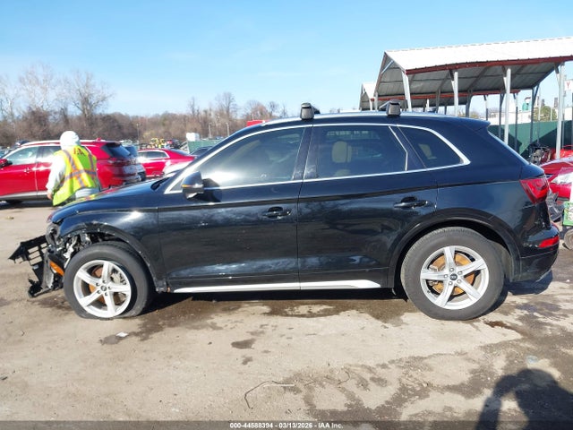 Auction sale of the 2021 Audi Q5 Premium 45 Tfsi Quattro S Tronic, vin: WA1AAAFY7M2006192, lot number: 44588394