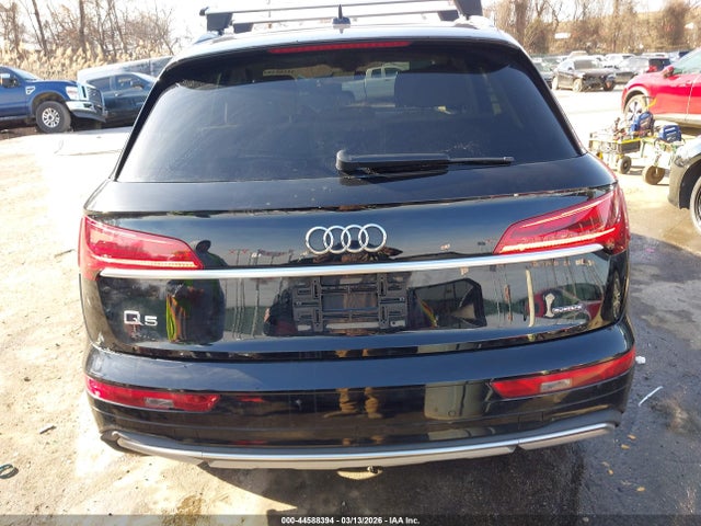 Auction sale of the 2021 Audi Q5 Premium 45 Tfsi Quattro S Tronic, vin: WA1AAAFY7M2006192, lot number: 44588394