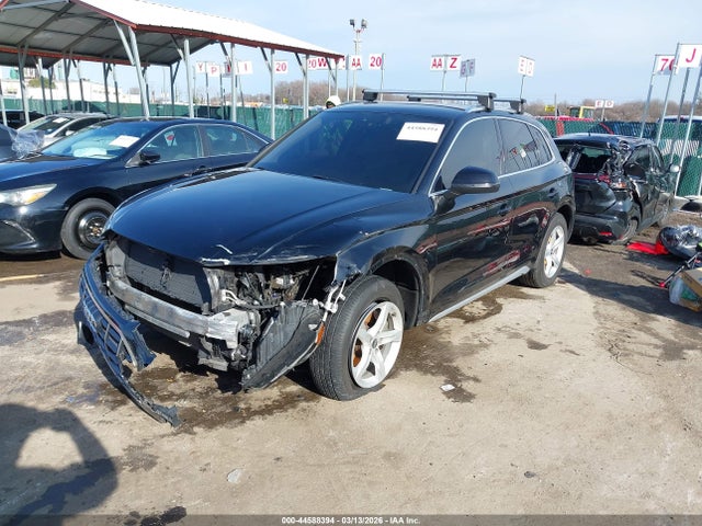 Auction sale of the 2021 Audi Q5 Premium 45 Tfsi Quattro S Tronic, vin: WA1AAAFY7M2006192, lot number: 44588394