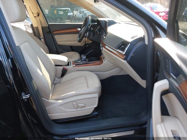 Auction sale of the 2021 Audi Q5 Premium 45 Tfsi Quattro S Tronic, vin: WA1AAAFY7M2006192, lot number: 44588394