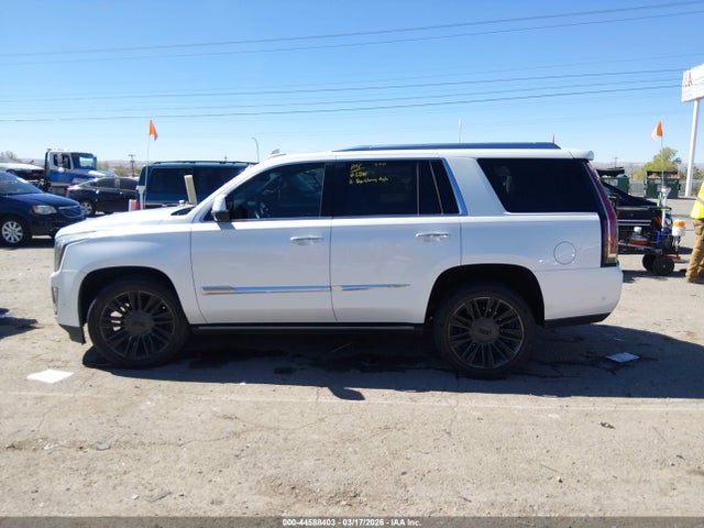 Продажа на аукционе авто 2017 Cadillac Escalade Platinum, vin: 1GYS3DKJ2HR129596, номер лота: 44588403