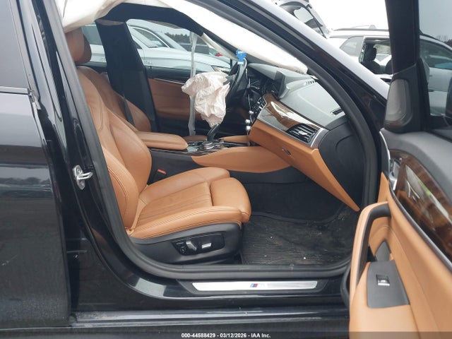 WBAJE7C53KWW25771 BMW 540i Xdrive