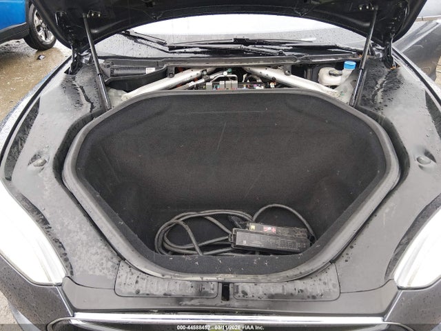 Продажа на аукционе авто 2016 Tesla Model S 60d/70d/75d/85d/90d, vin: 5YJSA1E20GF131172, номер лота: 44588452