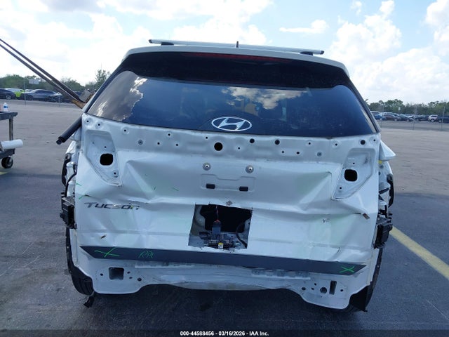 44588456 :رقم المزاد ، 5NMJC3AE1NH052977 vin ، 2022 Hyundai Tucson Sel مزاد بيع