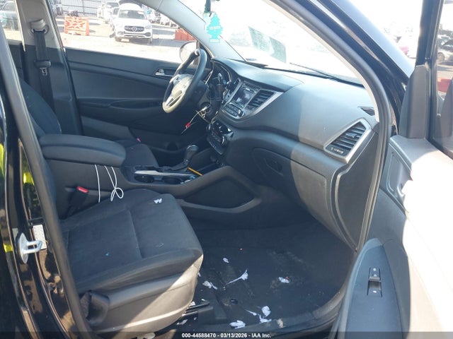 Продаж на аукціоні авто 2018 Hyundai Tucson Se, vin: KM8J23A4XJU670923, номер лоту: 44588470