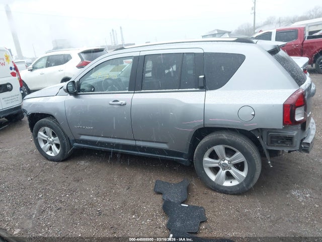 44588500 :رقم المزاد ، 1C4NJDEBXFD324398 vin ، 2015 Jeep Compass High Altitude Edition مزاد بيع