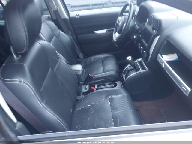 44588500 :رقم المزاد ، 1C4NJDEBXFD324398 vin ، 2015 Jeep Compass High Altitude Edition مزاد بيع