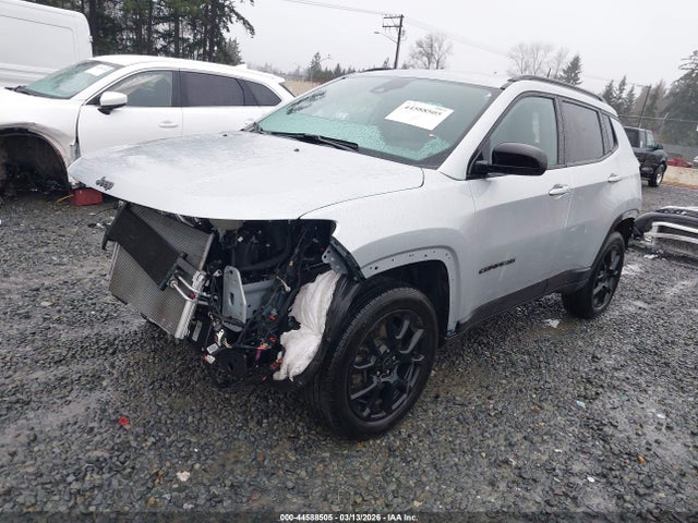 3C4NJDBN3ST560748 Jeep Compass Latitude 4x4