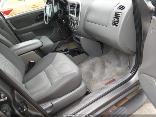 2003 FORD ESCAPE 1FMYU93193KA05539 Photo 4