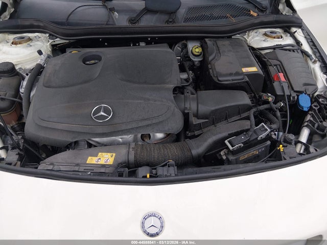 44588541 :رقم المزاد ، WDDSJ4GB8GN310825 vin ، 2016 Mercedes-benz Cla 250 4matic مزاد بيع