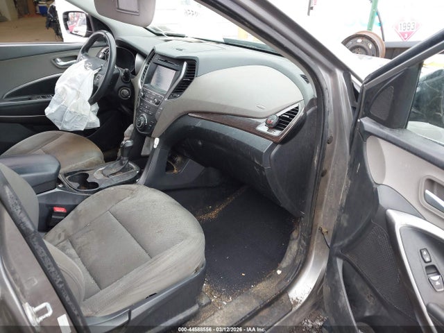 Продаж на аукціоні авто 2017 Hyundai Santa Fe Sport 2.4l, vin: 5XYZUDLB1HG433252, номер лоту: 44588556