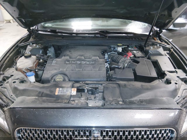 1LN6L9PKXL5603067 Lincoln Continental Standard