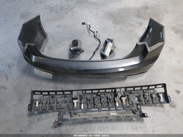 1LN6L9PKXL5603067 Lincoln Continental Standard
