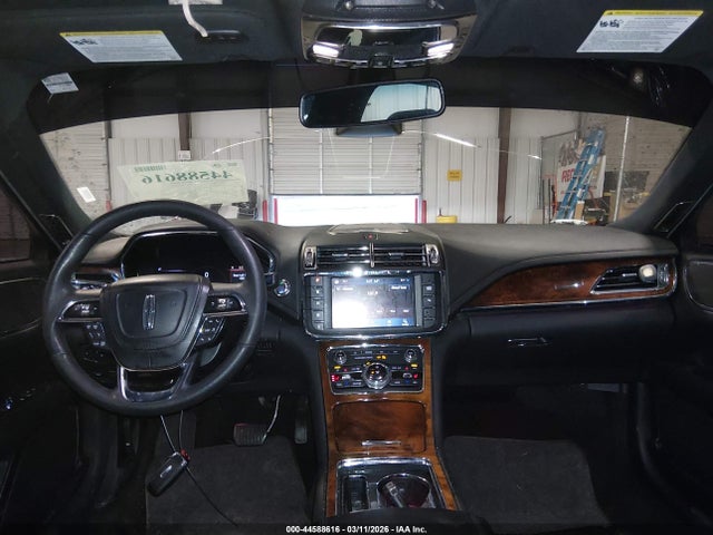 1LN6L9PKXL5603067 Lincoln Continental Standard