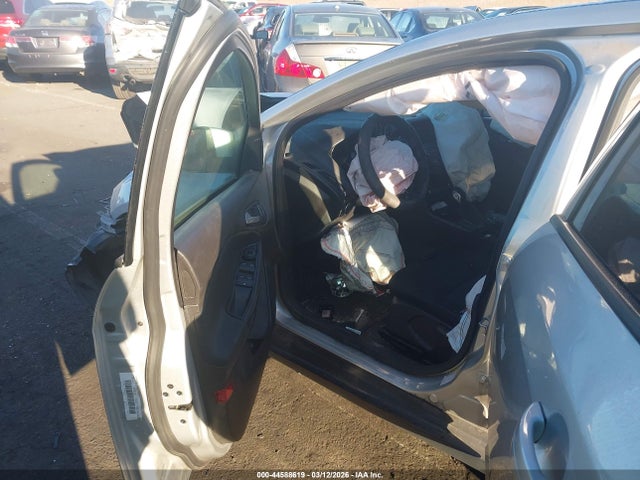 1FADP3K20HL219781 Ford FOCUS SE