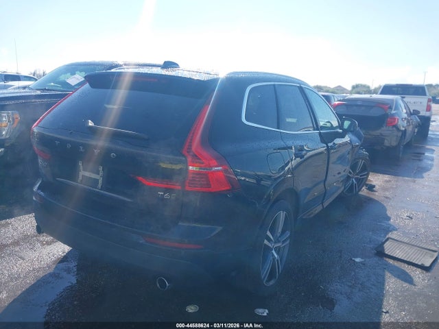 2018 VOLVO XC60 YV4A22RK4J1014507 Photo 3