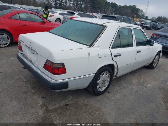 1995 MERCEDES-BENZ E WDBEA32E9SC240922 Photo 3