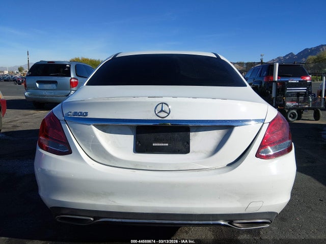 44588674 :رقم المزاد ، 55SWF4JB8HU211538 vin ، 2017 Mercedes-benz C 300 مزاد بيع