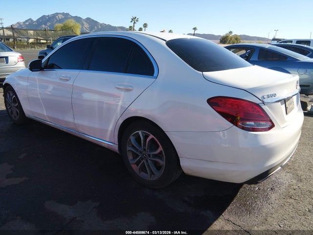 44588674 :رقم المزاد ، 55SWF4JB8HU211538 vin ، 2017 Mercedes-benz C 300 مزاد بيع