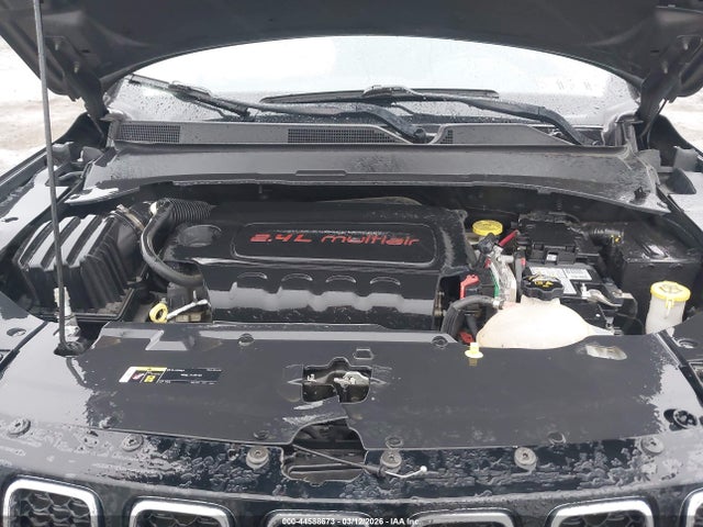 Jeep Compass Latitude 4x4 2018 3C4NJDBB4JT455530 Image 10