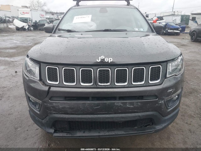 Jeep Compass Latitude 4x4 2018 3C4NJDBB4JT455530 Image 6