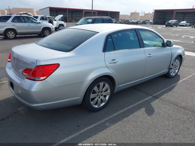 2005 Toyota Avalon Xls მანქანა იყიდება აუქციონზე, vin: 4T1BK36BX5U056861, აუქციონის ნომერი: 44588678