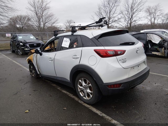 2018 MAZDA CX-3 JM1DKFB79J0315650 Photo 2