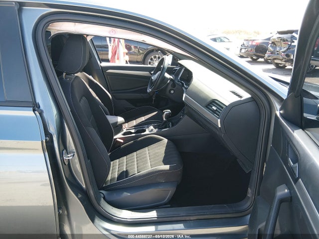 2023 VOLKSWAGEN JETTA 3VWBM7BU4PM043802 Photo 4