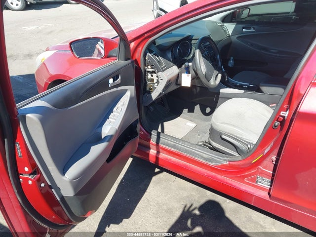 5NPEB4AC9EH936936 Hyundai SONATA GLS
