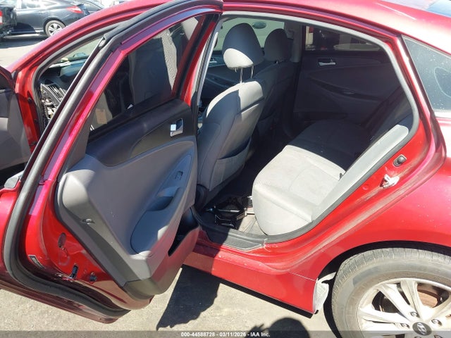 5NPEB4AC9EH936936 Hyundai SONATA GLS