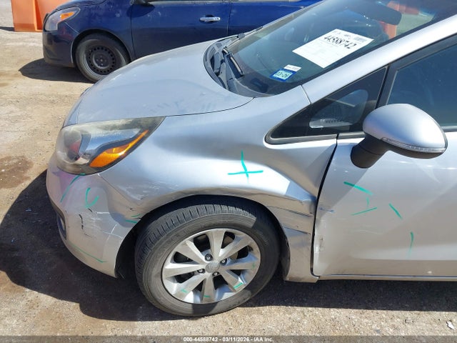 44588742 :رقم المزاد ، KNADN4A38E6381147 vin ، 2014 Kia Rio Ex مزاد بيع