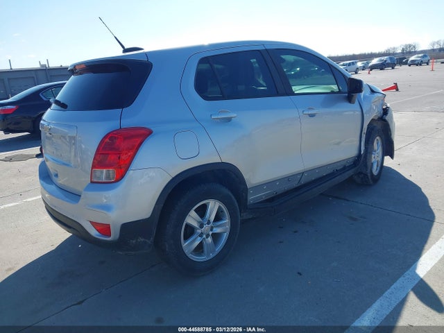 Chevrolet TRAX LS 2017 KL7CJKSB4HB103620 Image 4