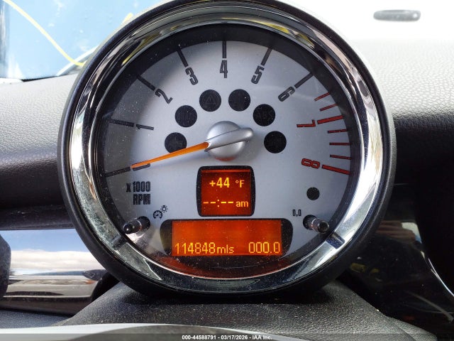 2010 MINI COOPER WMWMF3C59ATZ23065 Photo 6