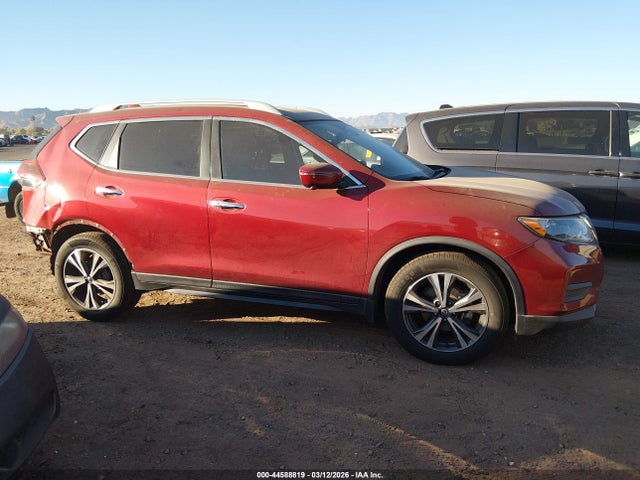 5N1AT2MT3KC760013 Nissan ROGUE SV