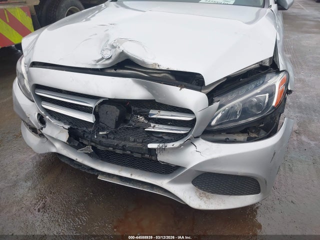 Продажа на аукционе авто 2016 Mercedes-benz C 300 4matic, vin: 55SWF4KB4GU175974, номер лота: 44588939